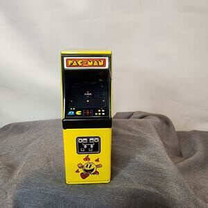 Pac Man Arcade Candies Strawberry-UNOPENED